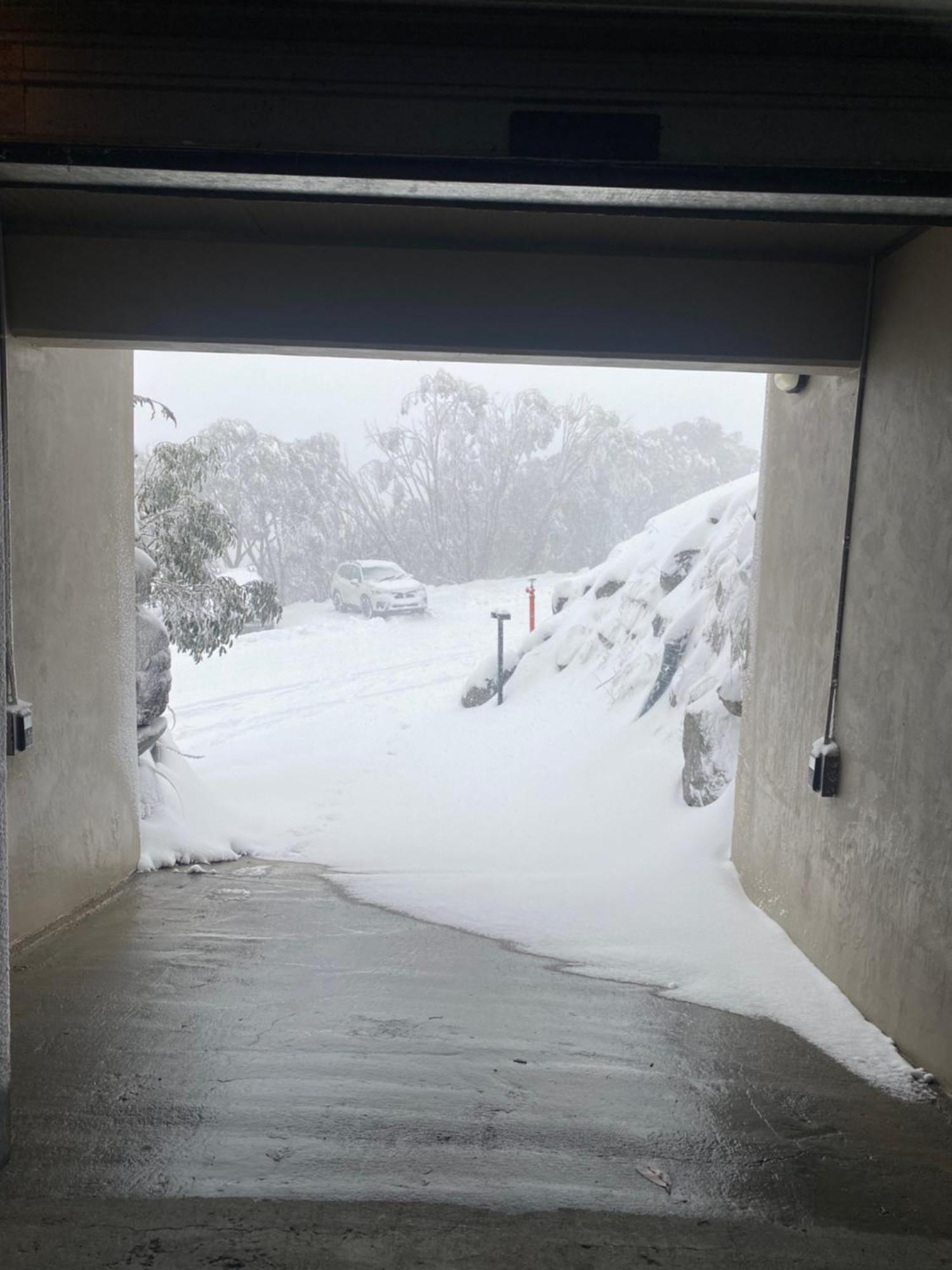 Alpine Woodsmoke Apartments Falls Creek Exterior photo
